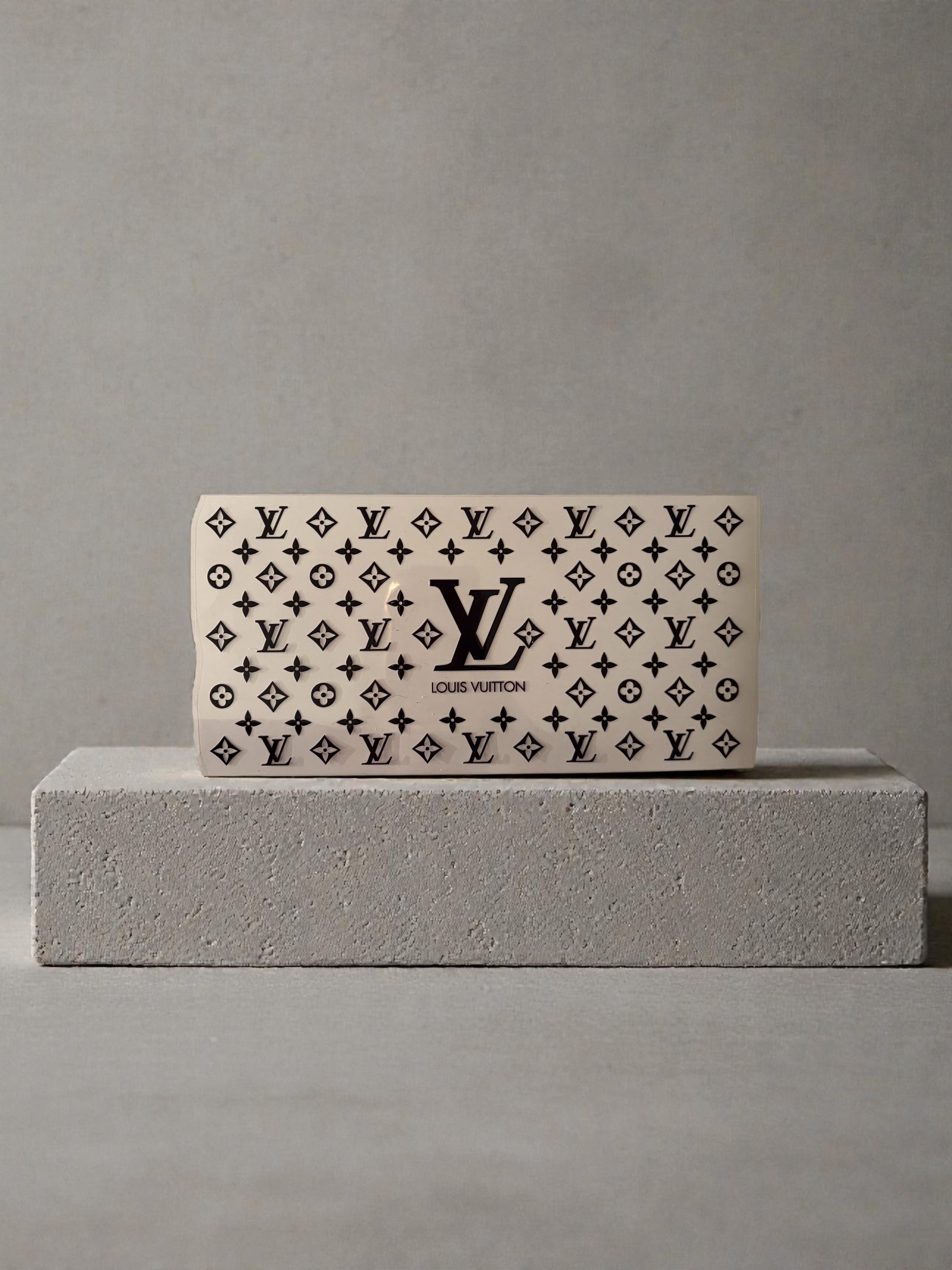 53-Classic Luxe